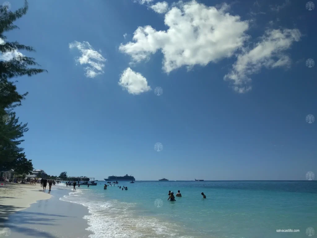 Islas Caimán Playa Siete Millas