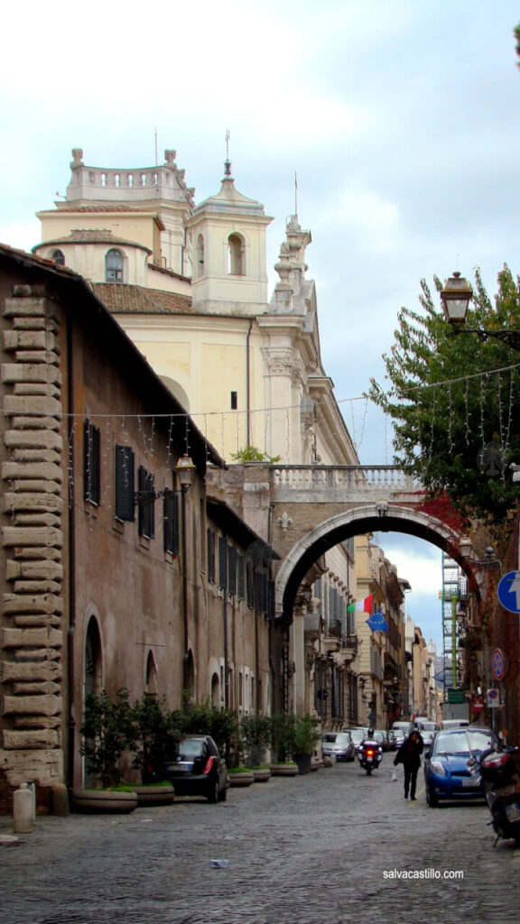 Roma Via Giulia Arco Dei Farnesi