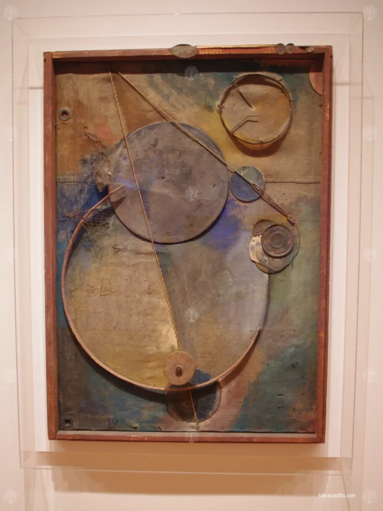 Kurt Schwitters Revolving